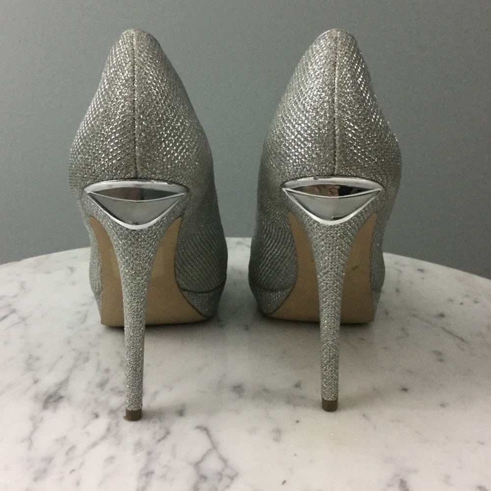 ALDO Raeann Metallic Silver Peeptoe Platform Heels Size 7.5 - Picture 5 of 8